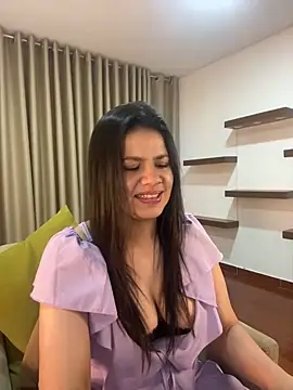 Alice Biel online show from January 3, 2025, 2:32 am