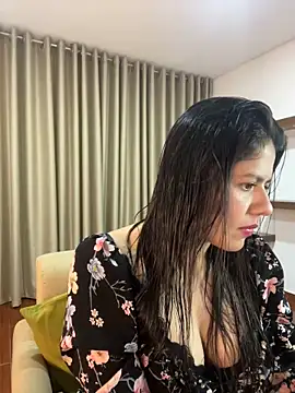 Alice Biel online show from January 12, 2025, 11:15 pm