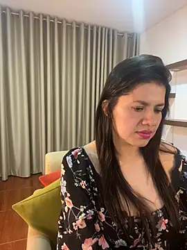 Alice Biel online show from February 5, 2025, 12:42 am