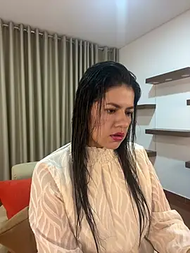 Alice Biel online show from February 10, 2025, 11:04 am