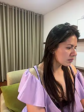 Alice Biel online show from March 2, 2025, 1:47 am