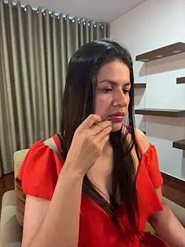 Alice Biel online show from March 12, 2025, 9:03 pm