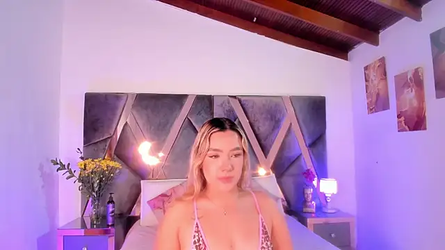 Sofi Vasquez online show from December 2, 2025, 8:48 pm