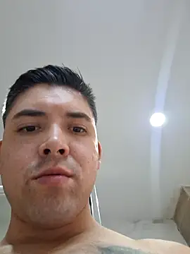 Snapshot of Piperon chatting on May 16, 2026, 4:28 pm Piperon online show from May 16, 2026, 4:28 pm