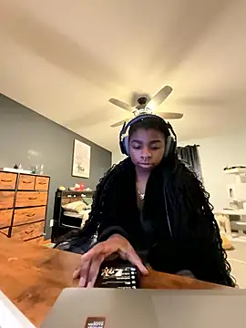 Snapshot of Harmonyxlover chatting on January 8, 2026, 5:54 am Harmonyxlover online show from January 8, 2026, 5:54 am
