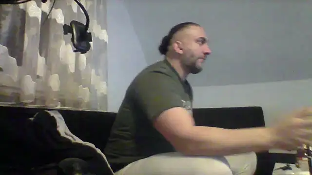 NewyorkDimi online show from November 9, 2025, 3:38 am