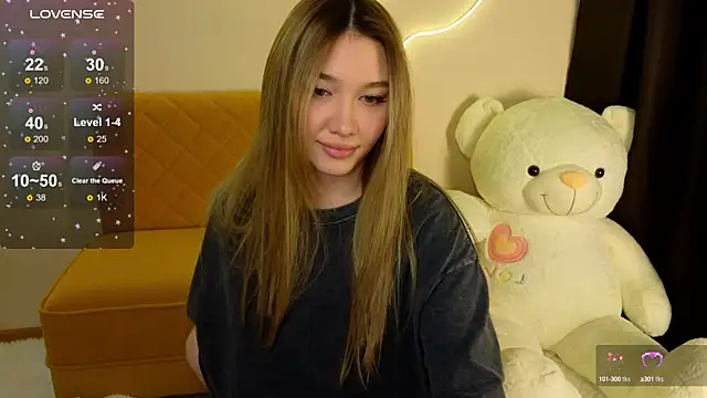 Snapshot of LuxuryGirl__ chatting on January 24, 2025, 12:20 pm LuxuryGirl online show from January 24, 2025, 12:20 pm