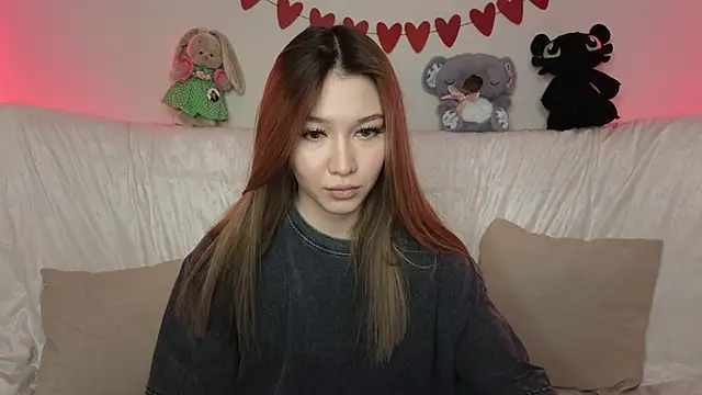 Snapshot of LuxuryGirl__ chatting on February 23, 2025, 12:48 pm LuxuryGirl online show from February 23, 2025, 12:48 pm