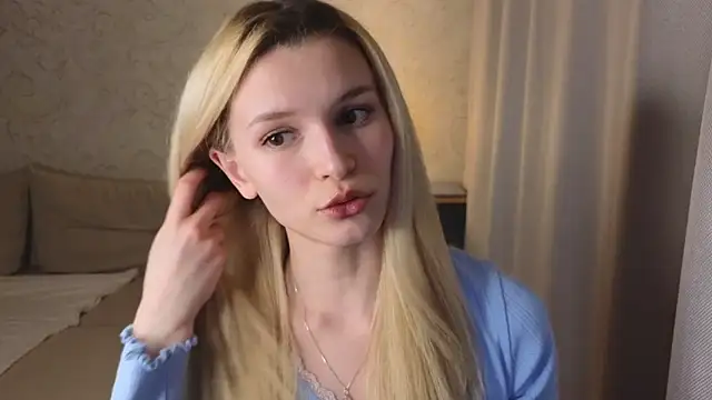 elsa limerence online show from April 1, 2026, 4:15 pm