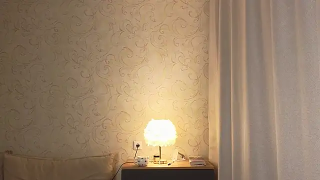 elsa limerence online show from April 8, 2026, 4:18 pm