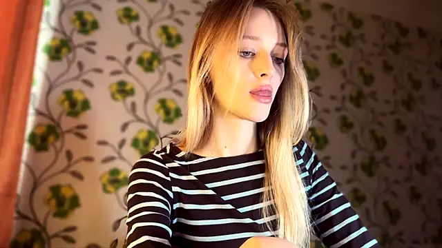 Evvie Summn1 online show from March 3, 2026, 5:35 am