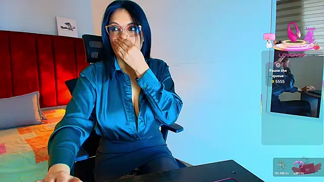 Zuzana21 online show from October 28, 2025, 12:52 pm