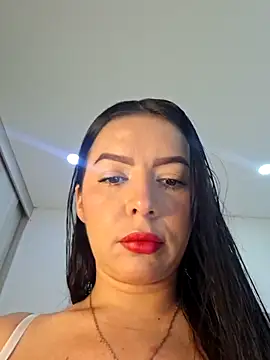 Snapshot of Anal_Luucia chatting on September 13, 2025, 12:38 pm Anal Luucia online show from September 13, 2025, 12:38 pm