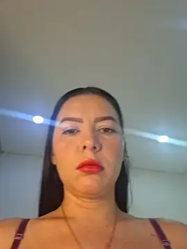 Snapshot of Anal_Luucia chatting on September 14, 2025, 8:24 am Anal Luucia online show from September 14, 2025, 8:24 am