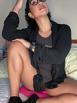 soli-lov online show from January 20, 2025, 4:34 pm