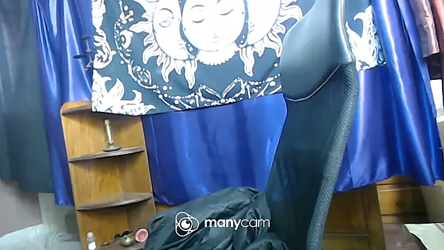 liriomilf online show from March 19, 2026, 6:34 pm