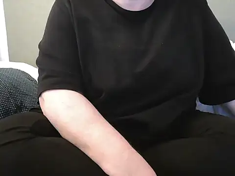 MarthaBriest online show from February 19, 2025, 2:34 pm