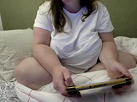 MarthaBriest online show from November 1, 2025, 4:47 am