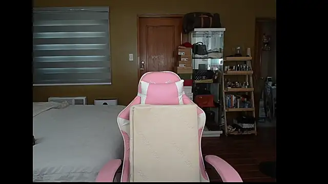 aya saki online show from January 17, 2025, 5:53 am