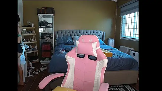 aya saki online show from March 6, 2025, 6:30 am