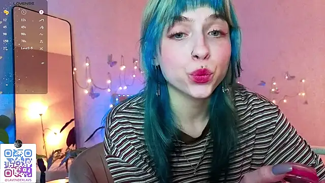 Snapshot of lavenderluxe chatting on April 30, 2026, 6:58 pm lavenderluxe online show from April 30, 2026, 6:58 pm