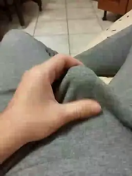 Snapshot of hexsmith96 chatting on January 30, 2025, 3:00 am hexsmith96 online show from January 30, 2025, 3:00 am