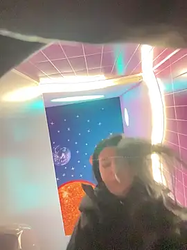 Tisha Busty online show from April 5, 2026, 1:52 pm