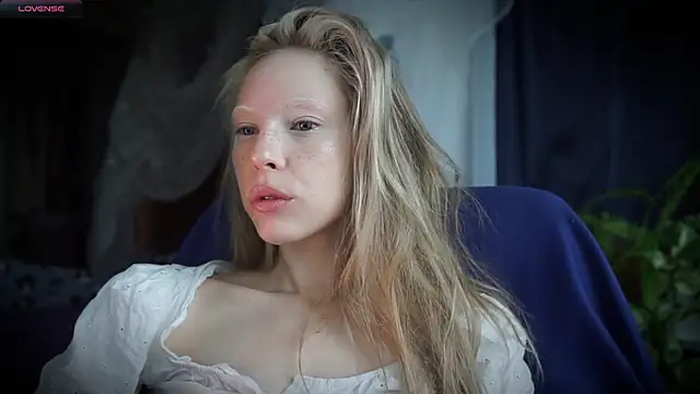  Phantom thread  online show from April 28, 2026, 9:14 am