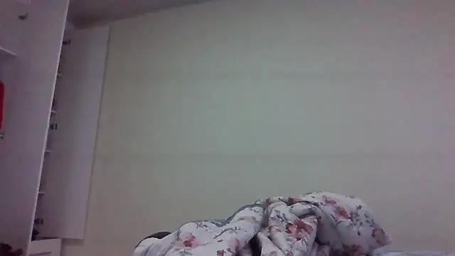 Snapshot of sweets_80 chatting on March 23, 2026, 4:05 am sweets 80 online show from March 23, 2026, 4:05 am