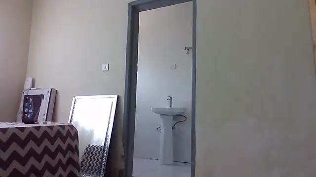 Snapshot of sweets_80 chatting on April 7, 2026, 1:00 pm sweets 80 online show from April 7, 2026, 1:00 pm