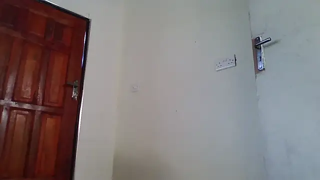 Snapshot of sweets_80 chatting on April 11, 2026, 5:23 am sweets 80 online show from April 11, 2026, 5:23 am