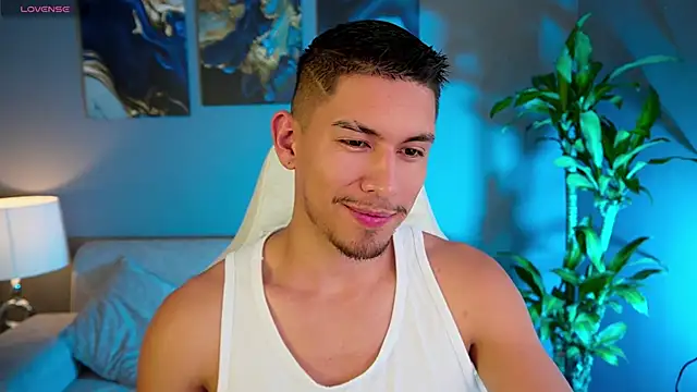 Snapshot of Aaronfox_x chatting on January 2, 2025, 7:51 pm Aaronfox x online show from January 2, 2025, 7:51 pm