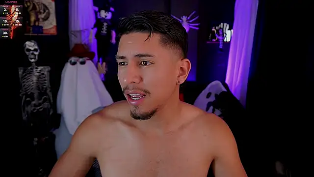 Snapshot of Aaronfox_x chatting on October 24, 2025, 1:40 pm Aaronfox x online show from October 24, 2025, 1:40 pm