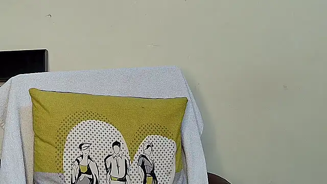 MIss-Naina online show from November 26, 2025, 8:37 am