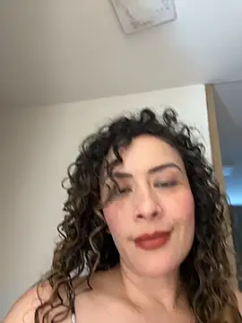 Snapshot of Elizabeth_Dupont chatting on September 10, 2025, 10:10 pm Elizabeth Dupont online show from September 10, 2025, 10:10 pm