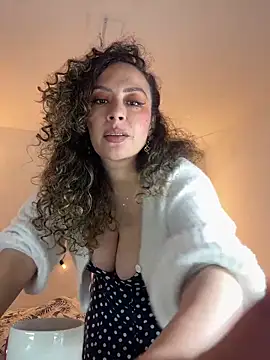 Snapshot of Elizabeth_Dupont chatting on October 14, 2025, 6:42 pm Elizabeth Dupont online show from October 14, 2025, 6:42 pm