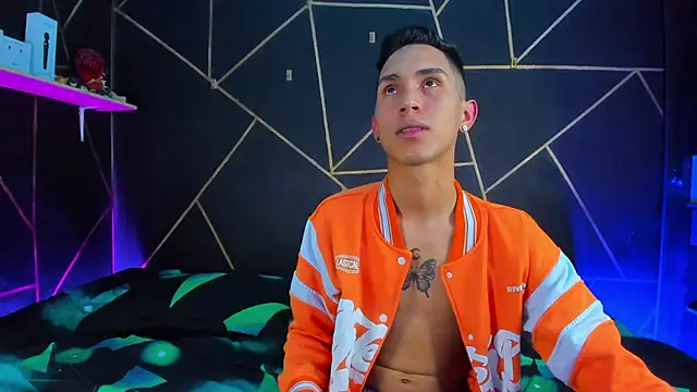 MillersKink online show from February 21, 2025, 4:40 am