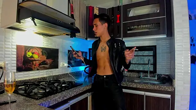 MillersKink online show from November 12, 2025, 6:14 am