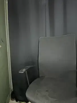 Snapshot of bad_diva chatting on January 16, 2025, 4:28 pm bad diva online show from January 16, 2025, 4:28 pm