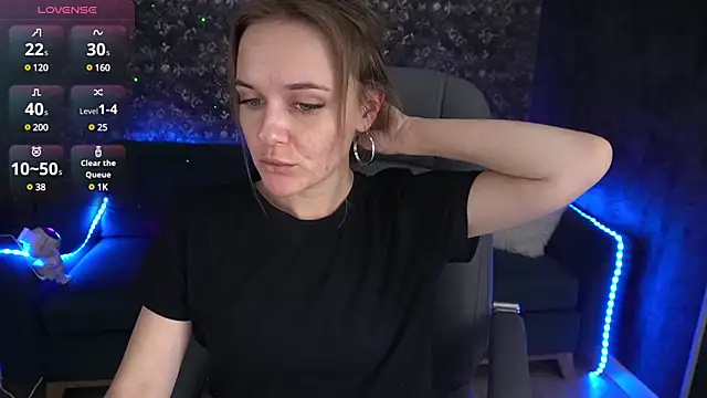 Snapshot of MaribelRiverr_ chatting on December 15, 2024, 10:07 am MaribelRiverr online show from December 15, 2024, 10:07 am