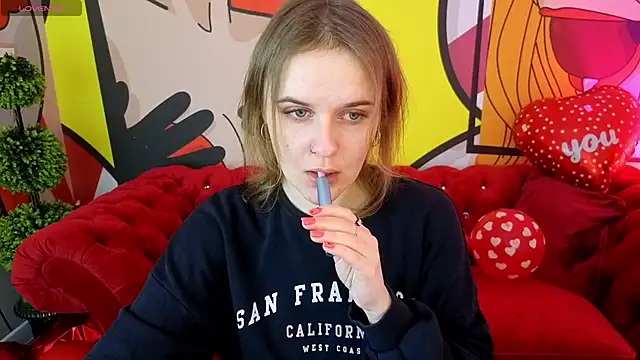 MaribelRiverr  online show from February 9, 2026, 6:28 am