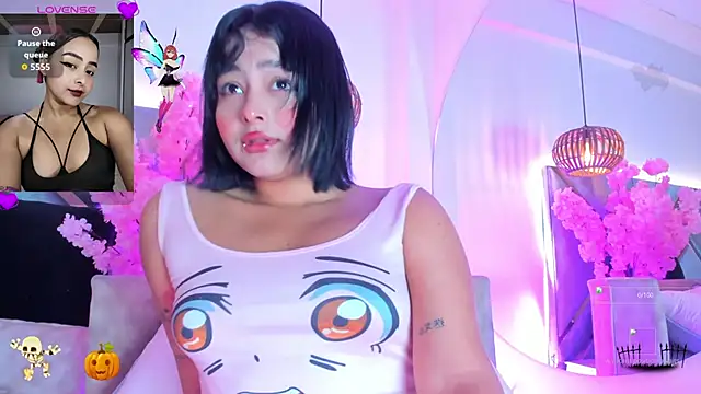 KimVelezz online show from October 30, 2025, 7:14 pm