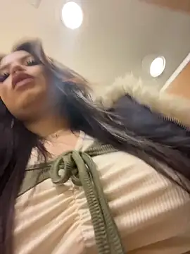 Chloe  Moon online show from March 3, 2026, 1:17 pm