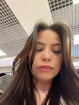 Chloe  Moon online show from April 7, 2026, 2:06 pm