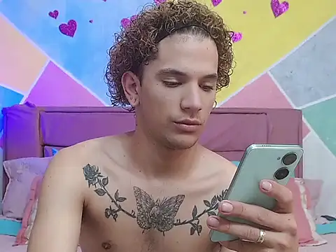 tylor boy online show from September 11, 2025, 4:45 am