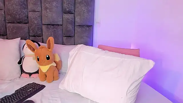 Snapshot of reallyfrost chatting on December 12, 2024, 9:51 am reallyfrost online show from December 12, 2024, 9:51 am