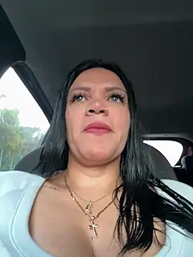 Snapshot of Milff_parkerrr chatting on February 17, 2025, 11:23 am Milff parkerrr online show from February 17, 2025, 11:23 am