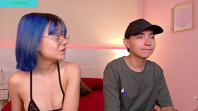 Snapshot of MARCUS_AND_HIKARY chatting on January 5, 2025, 7:17 pm MARCUS AND HIKARY online show from January 5, 2025, 7:17 pm