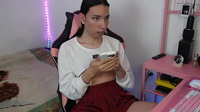 Flaream angel online show from January 3, 2025, 7:50 pm