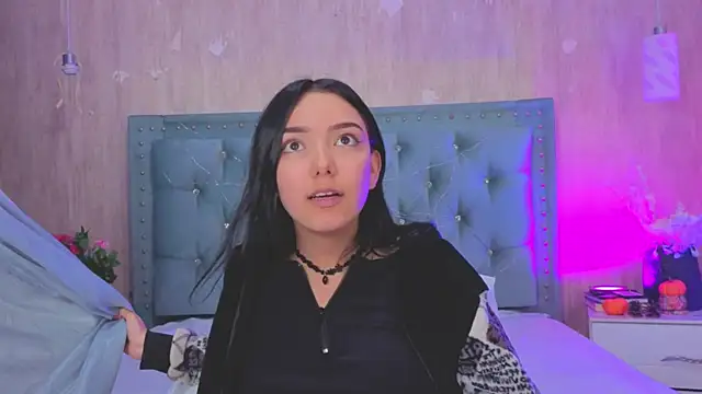 Marcelaa fox online show from November 8, 2025, 9:02 pm